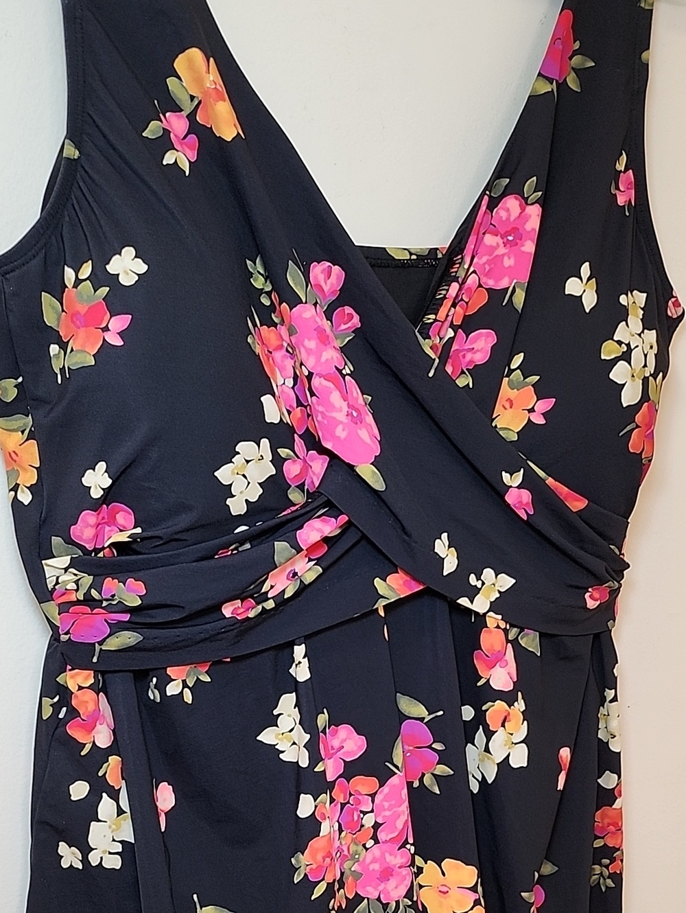 Lands' End Slender Suit wrap dress crossover V-neck Floral Blooms Swimsuit Sz 18 - Picture 15 of 16